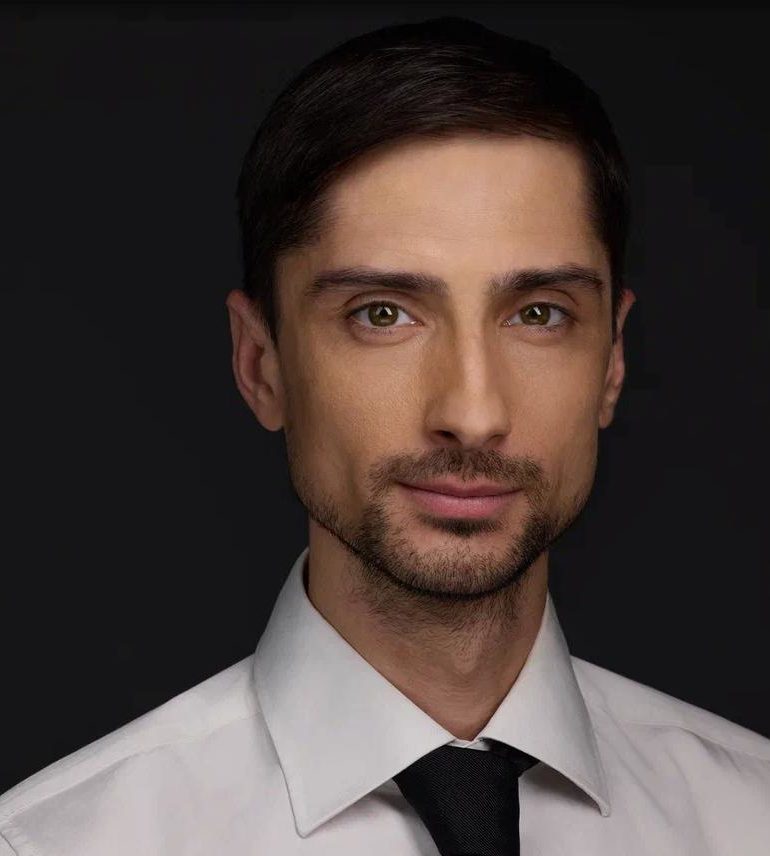 Святослав Смирнов